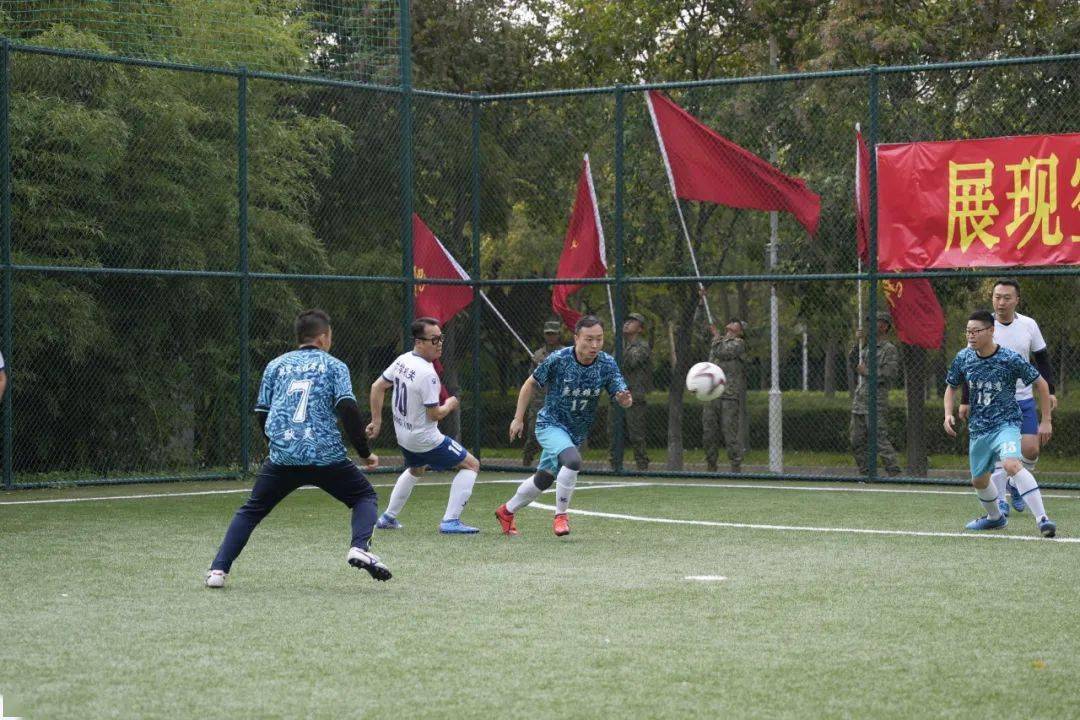 九游体育网页版入口-迎风挑战！国内足球选手技压群雄
