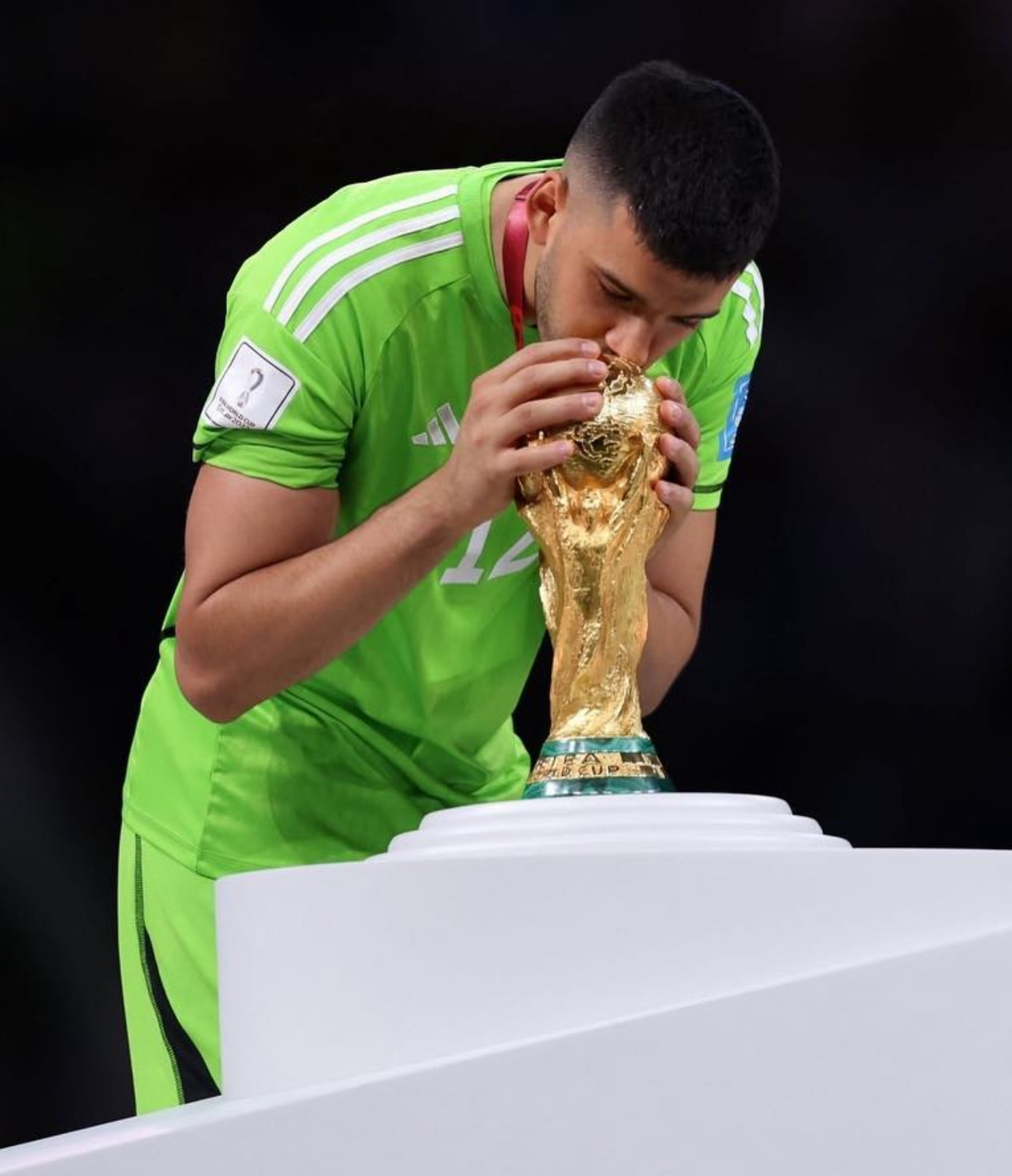 九游体育官方入口-秘鲁球队球员表现卓越夺取胜利