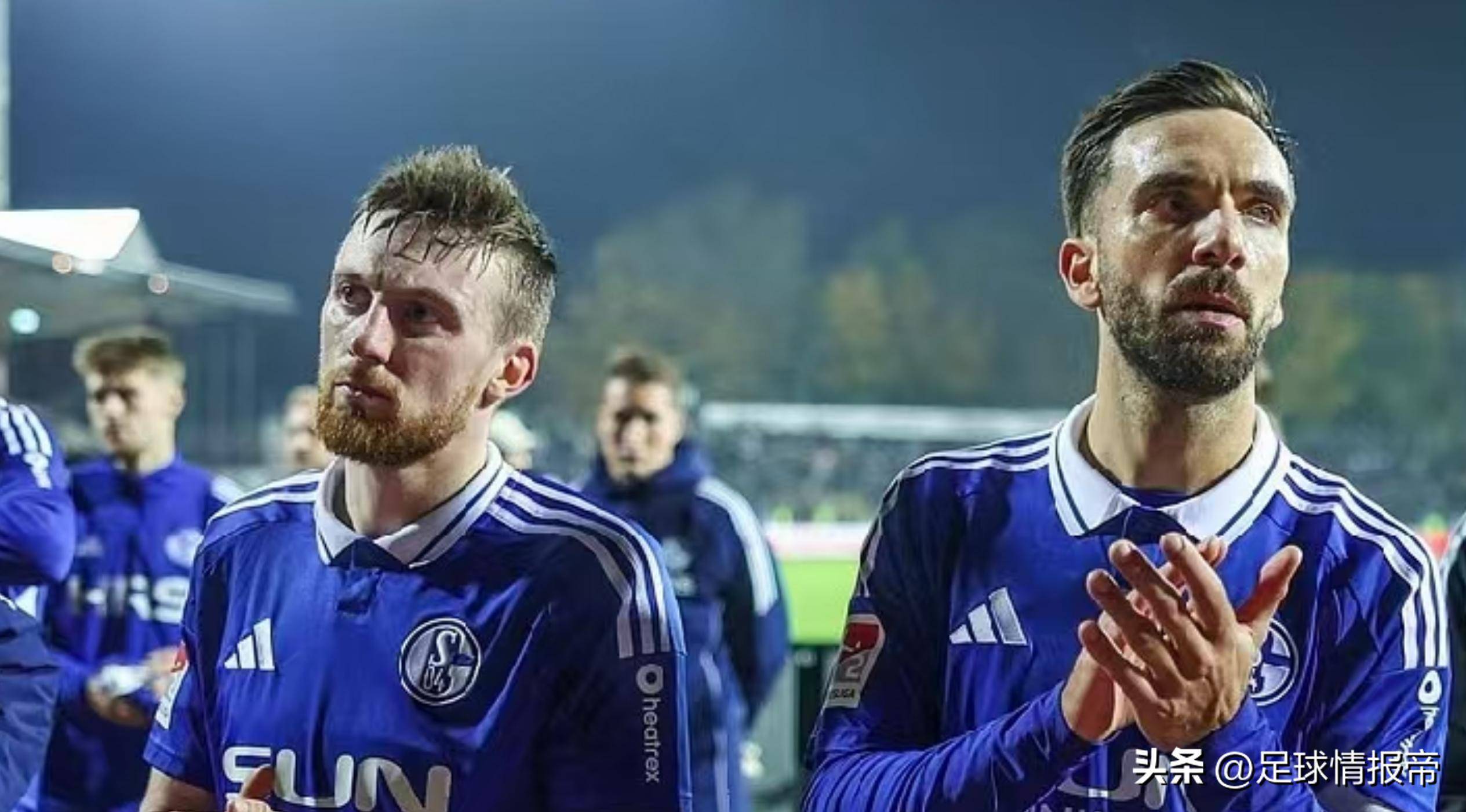 沙尔克主场大胜,力压多特蒙德跻身德甲前三的简单介绍 沙尔克主场大胜,力压多特蒙德跻身德甲前三的简单介绍