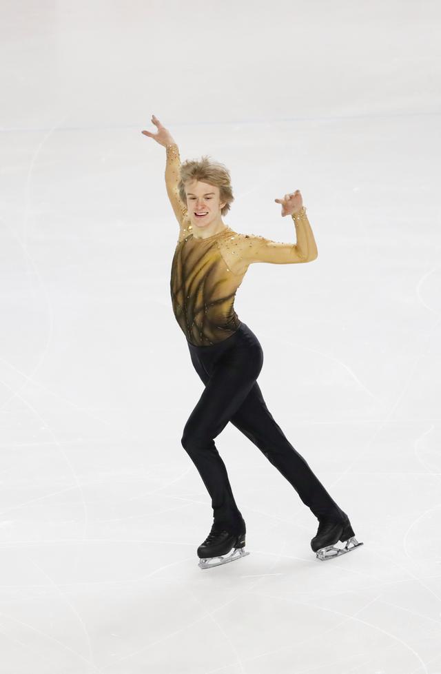 包含斯洛伐克男子单人滑选手冰上飞翔,夺魁的词条 包含斯洛伐克男子单人滑选手冰上飞翔,夺魁的词条