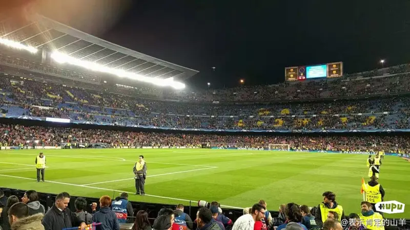 巴萨遭遇惨败,球迷情绪低落 巴萨遭遇惨败,球迷情绪低落