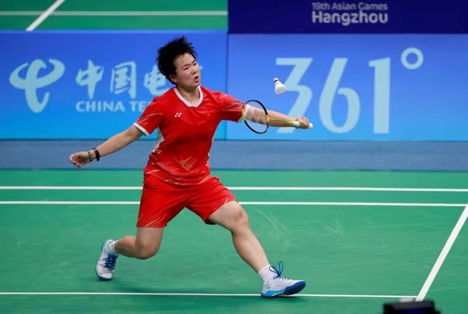 九游体育官方登录入口-韩国羽毛球选手战胜对手进决赛