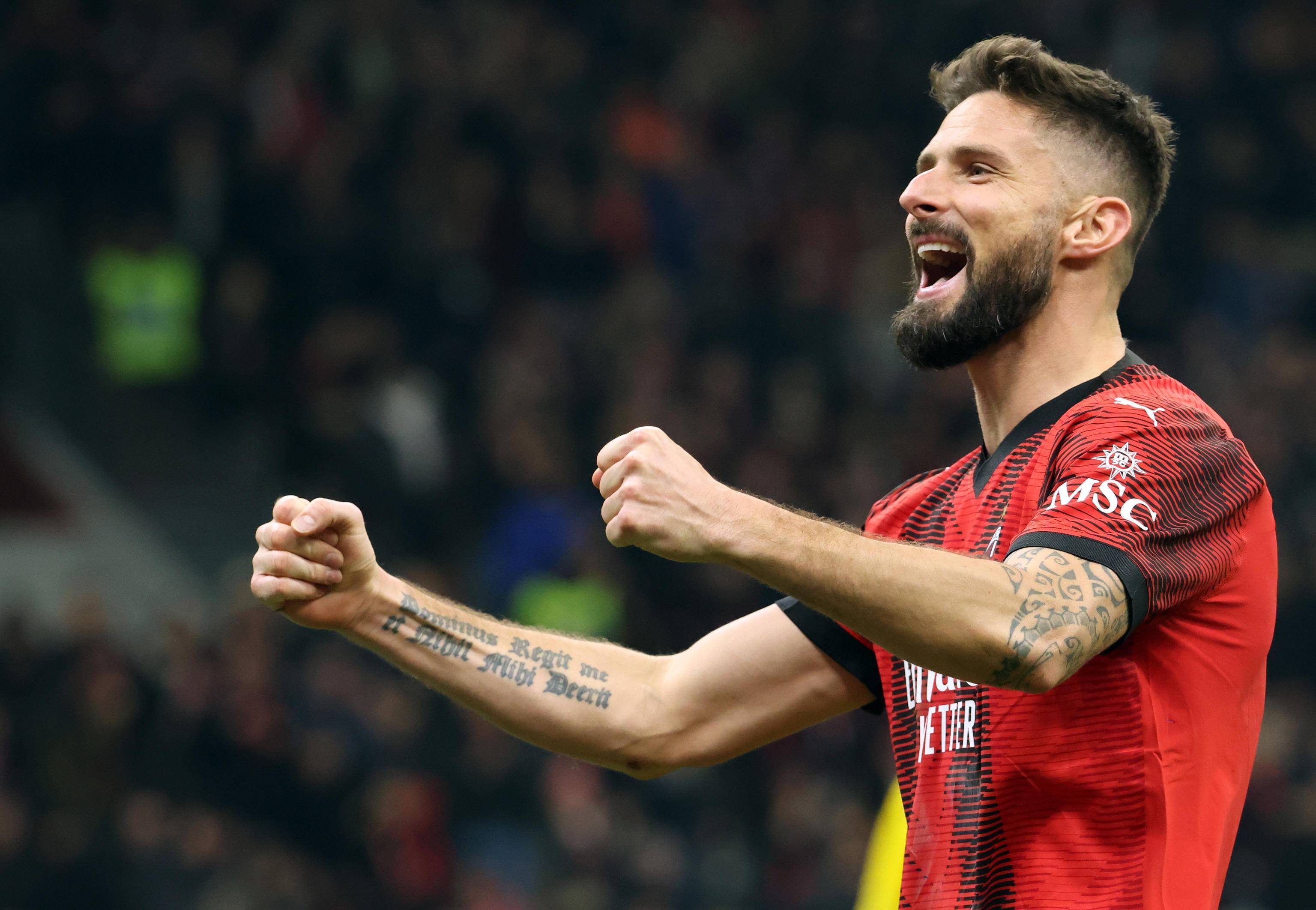 包含AC米兰青训大放异彩，领先对手的词条