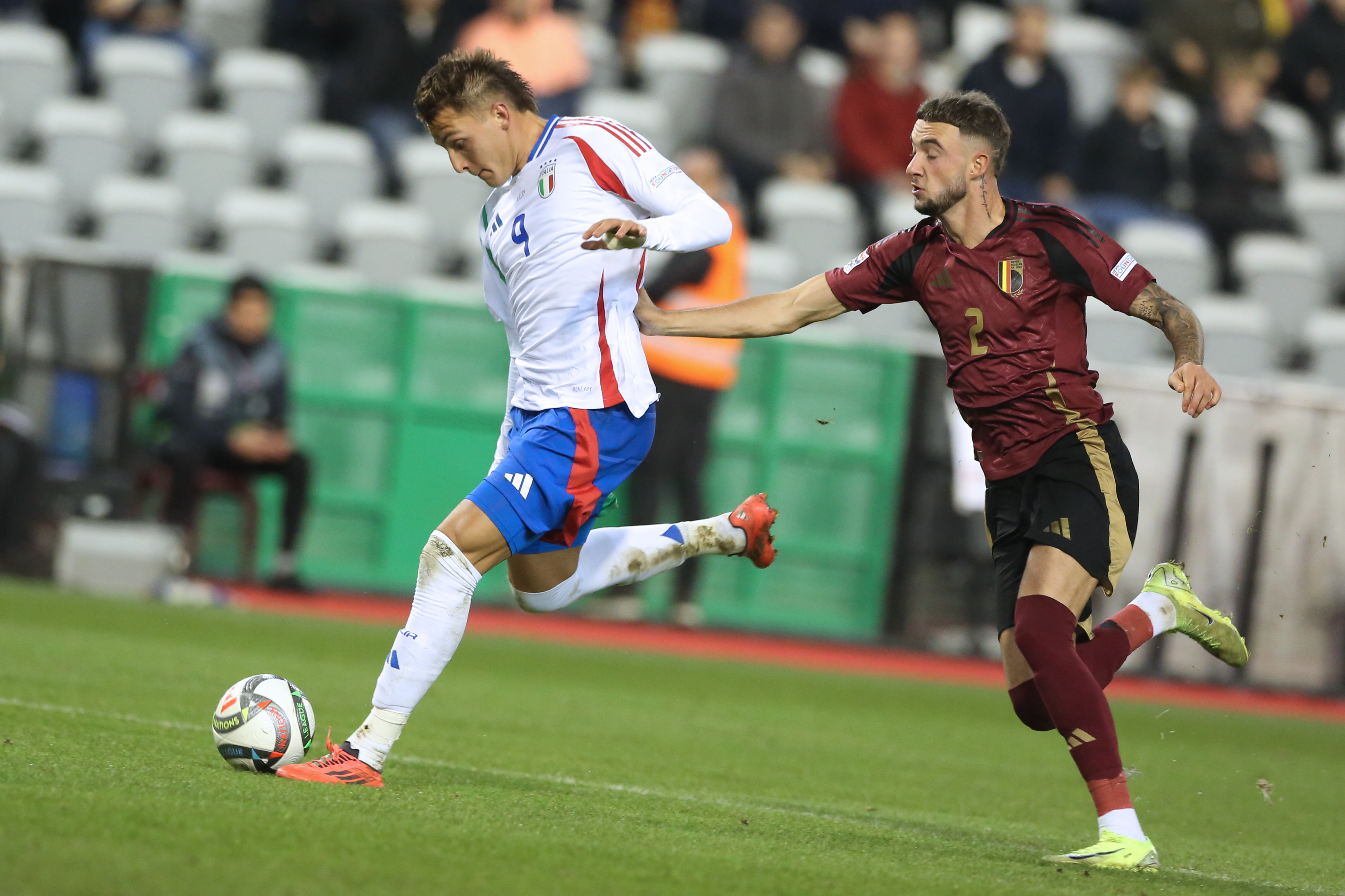 九游体育网页版入口-意大利遭遇惨败,无缘欧国联四强的简单介绍