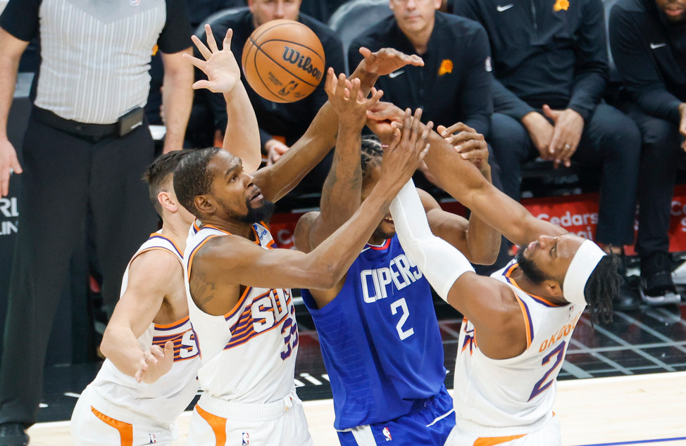 九游体育登录-北京队客场惜败,临近季后赛需寻找突破口