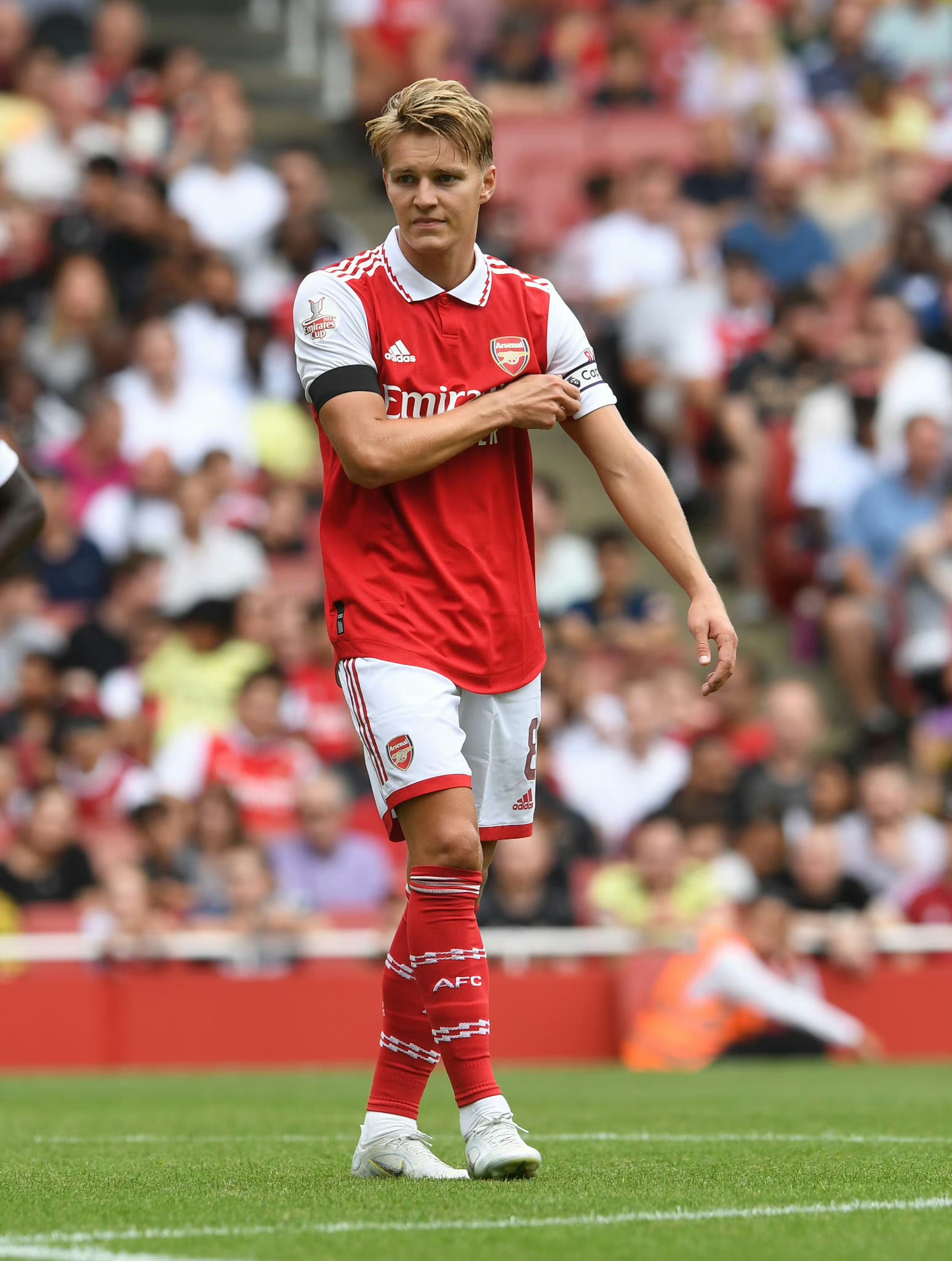 九游体育登录-包含阿联酋球员谋求在法甲联赛中立足的词条