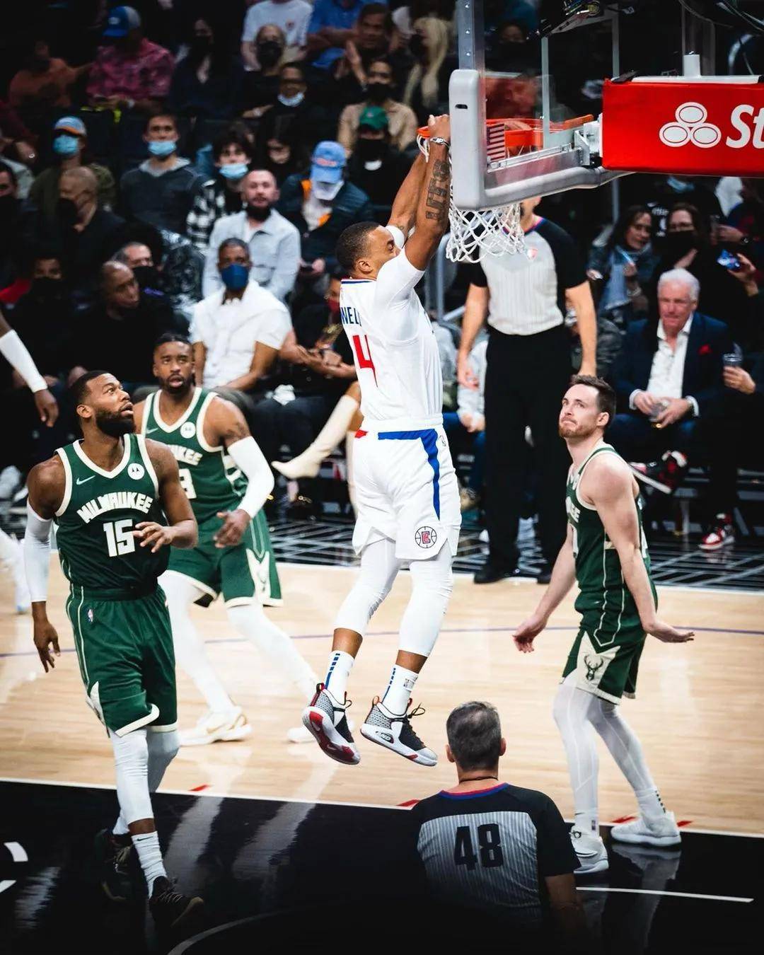 九游体育登录-猛龙队中流砥柱温斯洛圣诞节复出的简单介绍