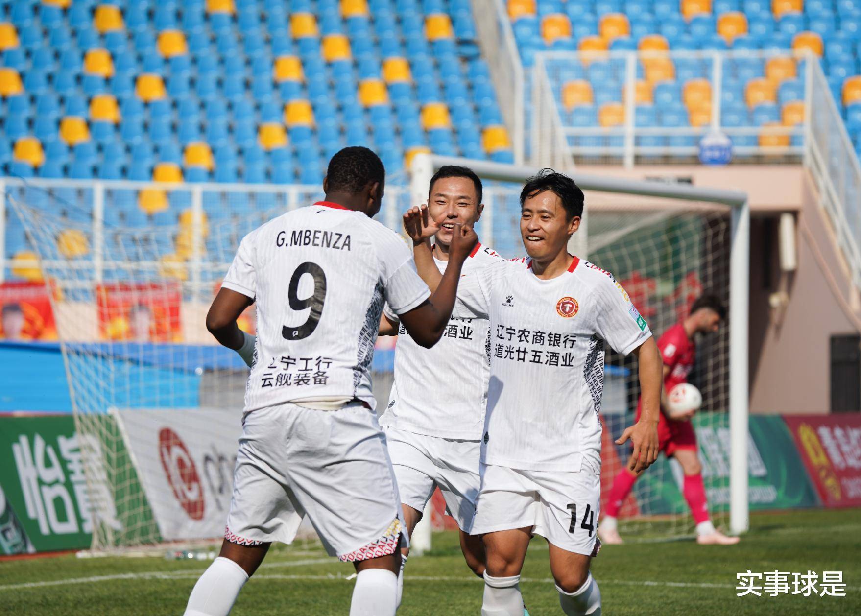 虐杀对手!球队轻松获胜,实力霸气展现 虐杀对手!球队轻松获胜,实力霸气展现