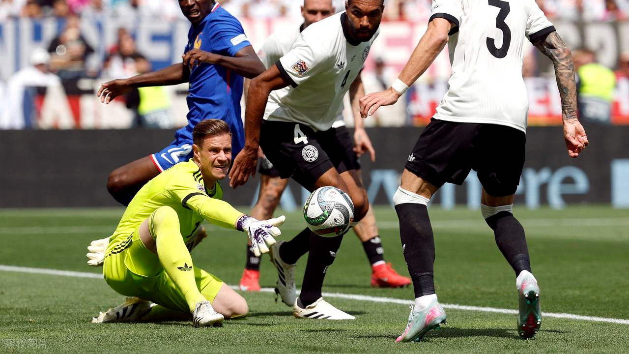 马略卡门将神勇扑救,拯救球队一败 马略卡门将神勇扑救,拯救球队一败