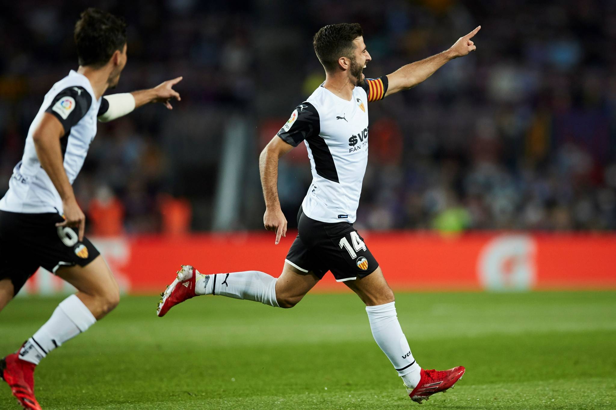 九游体育app-热那亚主场作战,塞维利亚球队怅然失意的简单介绍