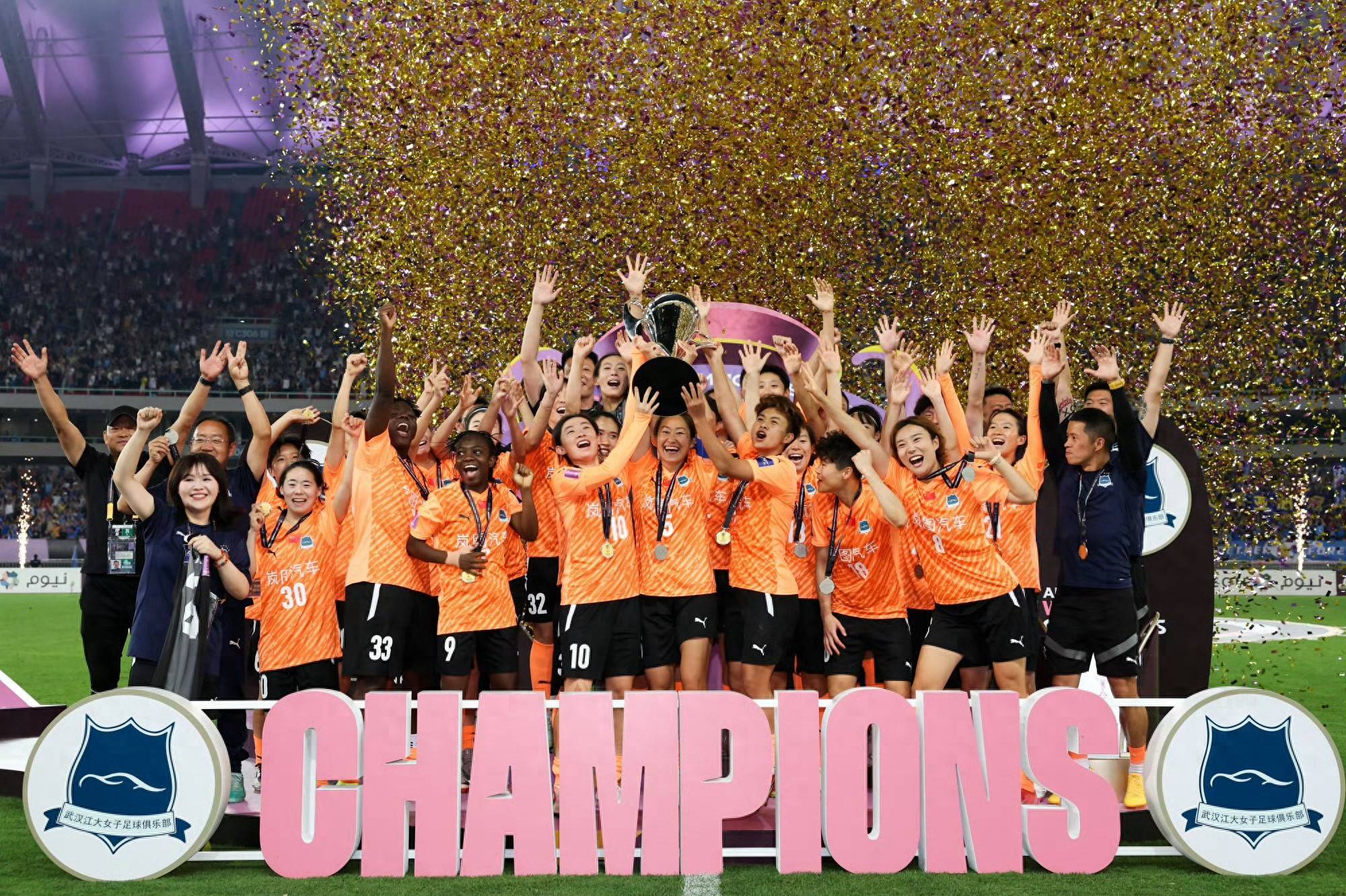 九游体育app-亚特兰大主帅赞誉球员拼搏精神,力争冲入前四的简单介绍