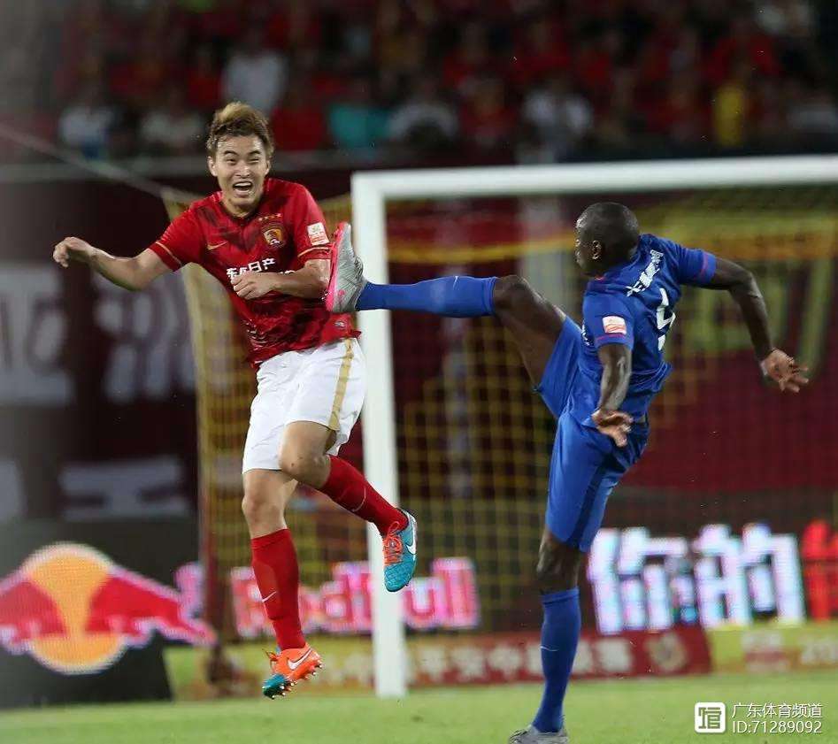 九游体育中国官网-关于裁判执行新规则战局,赛场风格有所调整的信息